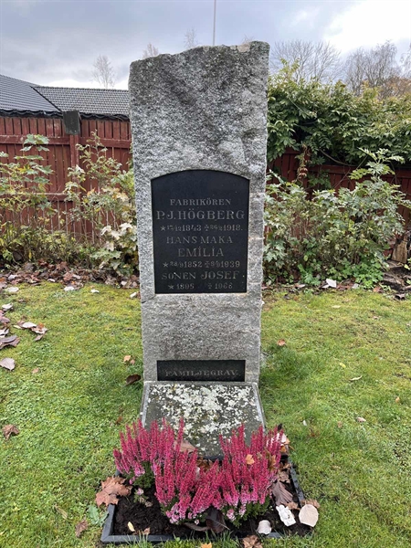 Hautatunnus: SR I    41, 42