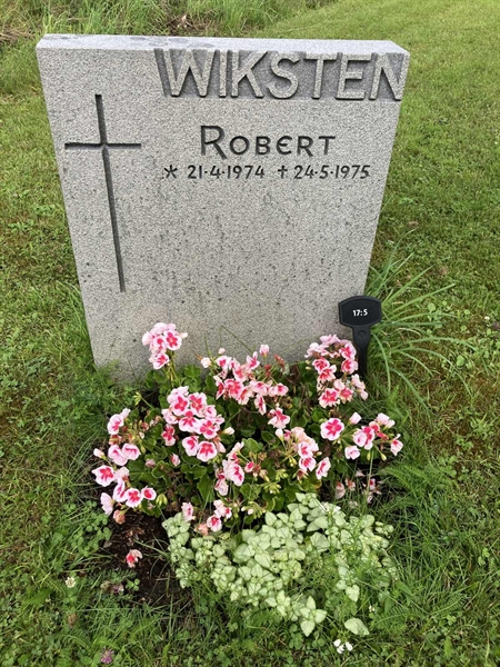 Grave number: 1 17     5