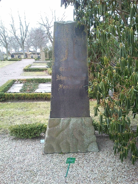 Grave number: Kg XI    25