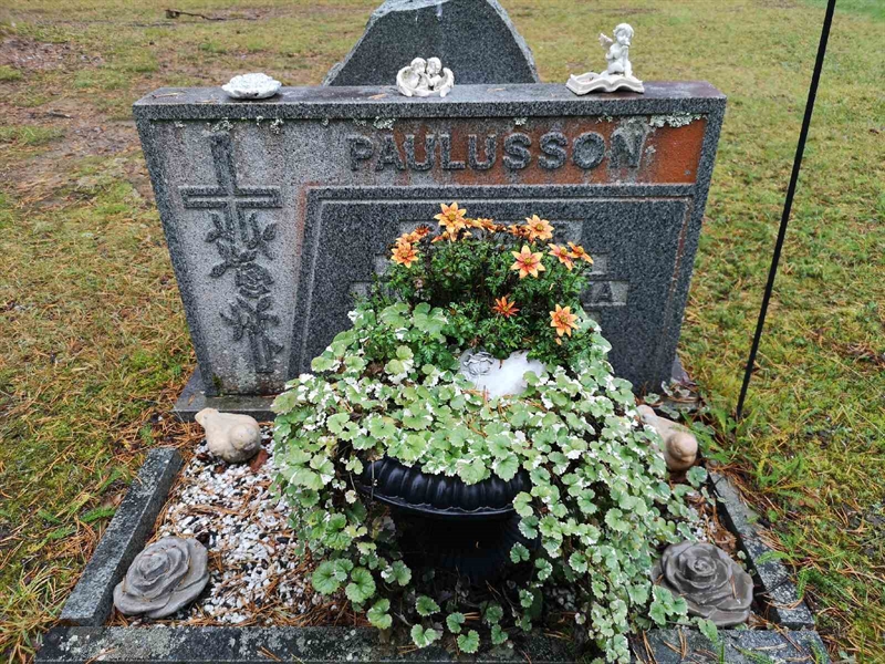 Grave number: VLM 15    46-47