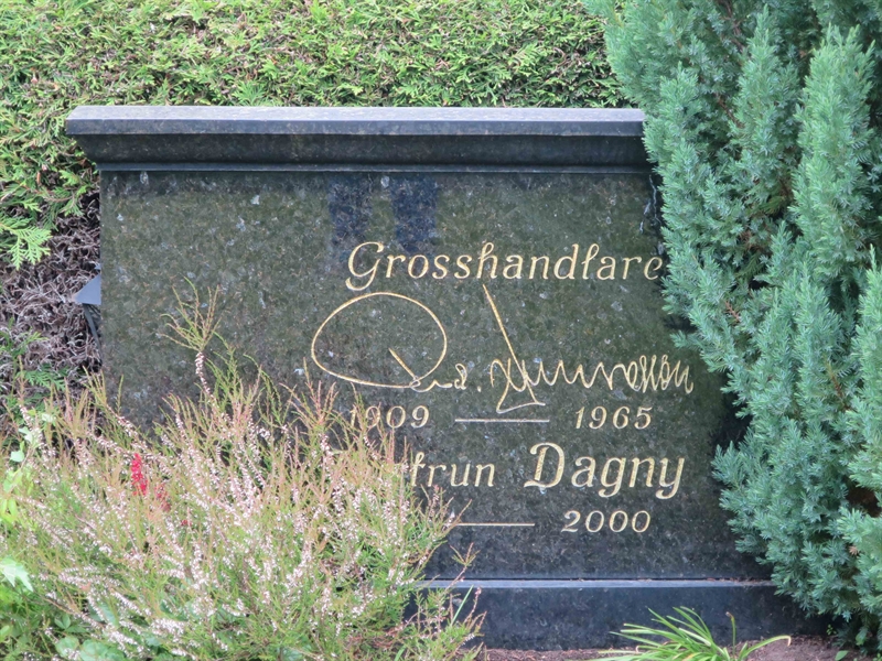Grave number: HÖB 63    15