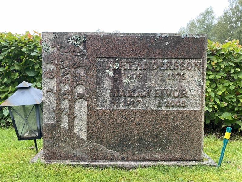 Hautatunnus: 1 19     12, 13
