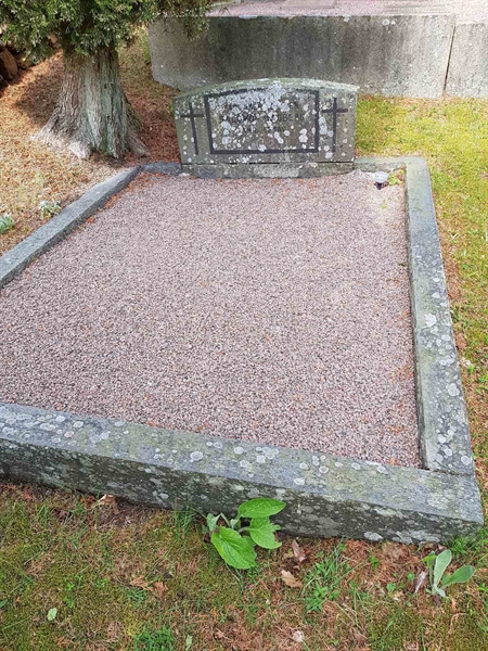 Grave number: 04 40068