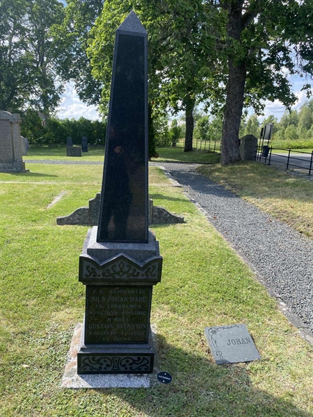 Grave number: 04 A 531-533
