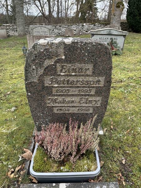 Grave number: LE 197, 198