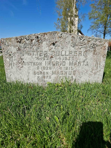 Grave number: 501 15 2952-2954