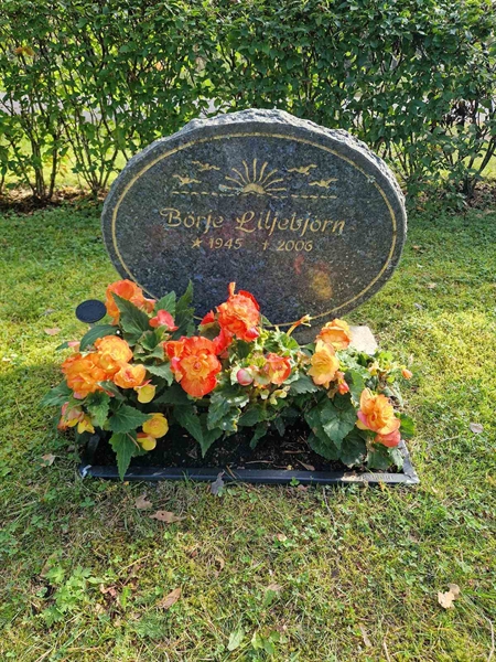 Gravnummer: 1 KV16    21-22