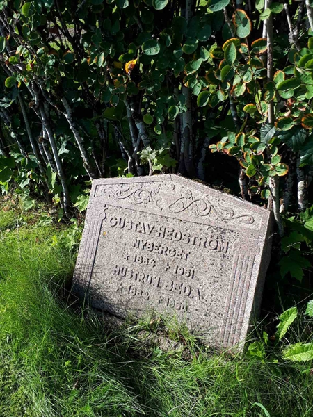 Grave number: NK F G   229