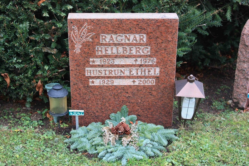 Grave number: Ö U09    42