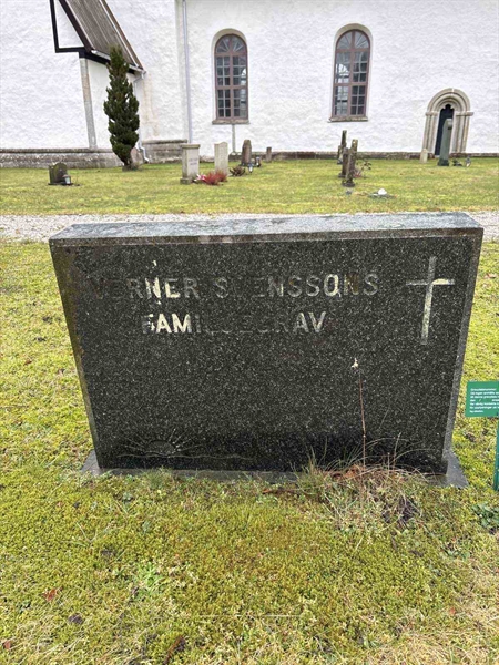 Grave number: L A 32