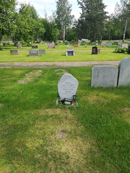 Grave number: NK 04    71