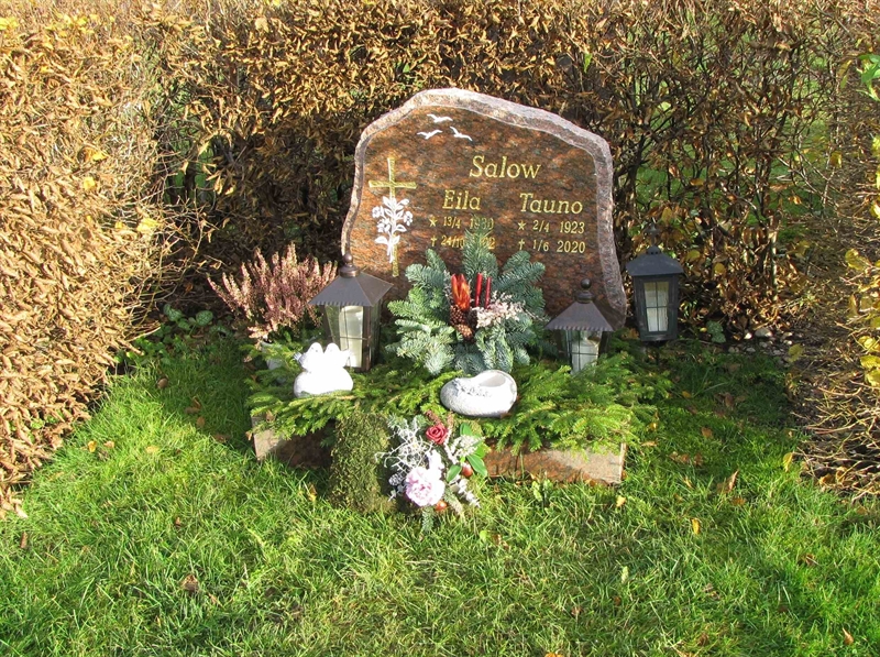 Grave number: HN EKEN   299, 300