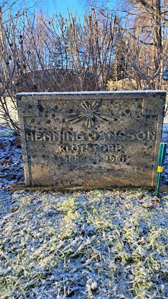 Gravnummer: 6 05    151