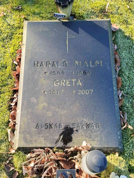 Grave number: Ö 32i    16, 17