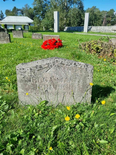Grave number: 1 18   82