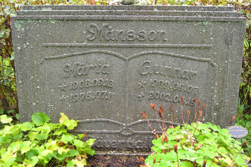 Grave number: 11 2   470-471