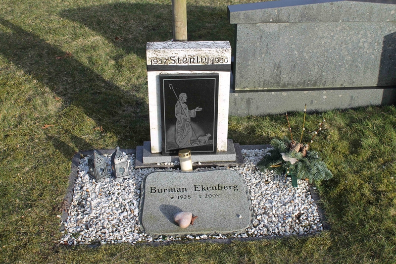 Grave number: ÖKK 5    55