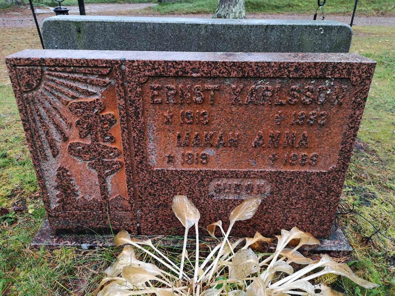 Grave number: VLM 15    13-14