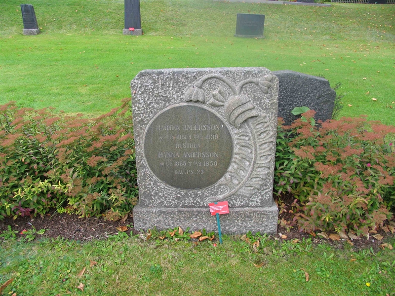 Grave number: 4 C   197