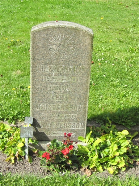 Grave number: 1 9    22