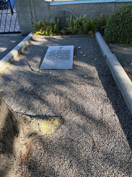 Grave number: VK II     1