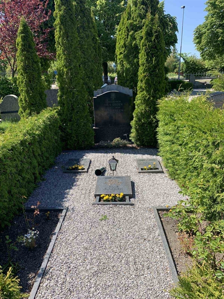 Grave number: NK III    20