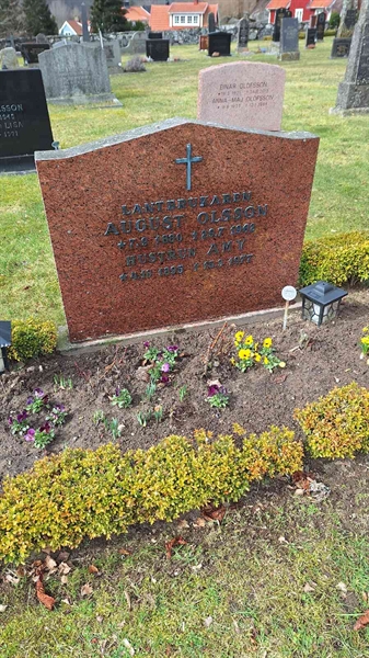 Hautatunnus: VG B   166-167