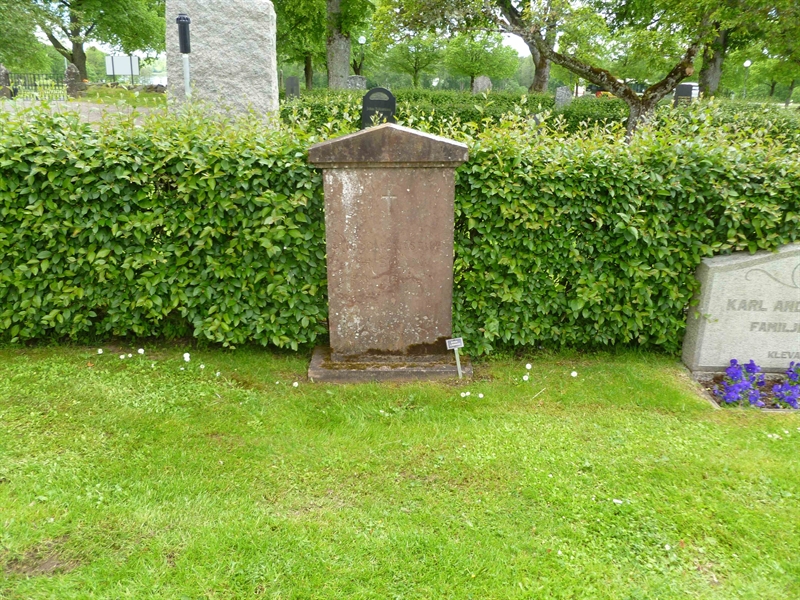Grave number: ROG C  147, 148, 149