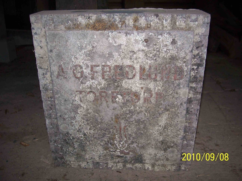 Grave number: 1 F   583