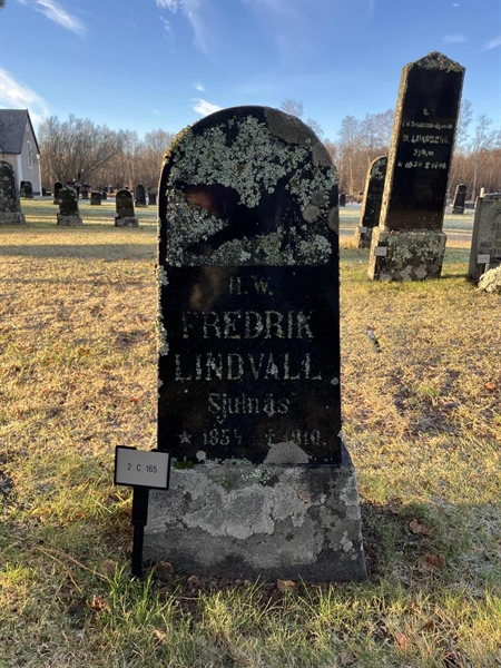 Hautatunnus: 2 C   165