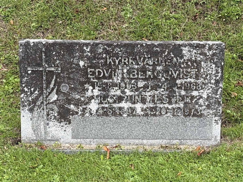 Grave number: IN 13     5