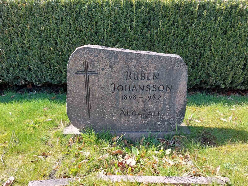 Grave number: HV 25   39