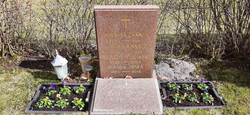 Grave number: GK O    75, 76