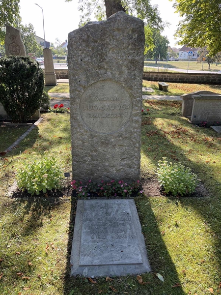 Grave number: Ö 01    34.A-B