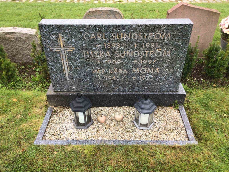 Grave number: 20 F 21-23