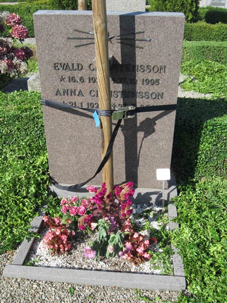 Grave number: BO 03    20