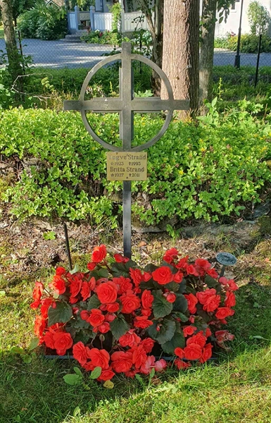 Grave number: 1 R    90B