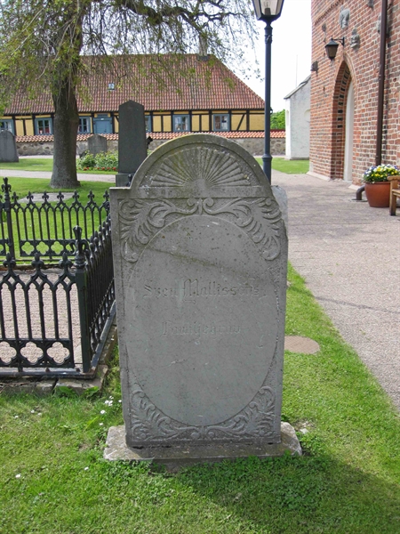 Grave number: GK     9