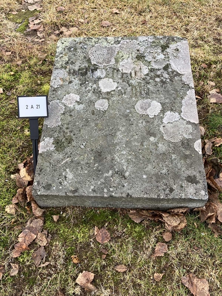 Hautatunnus: 2 A    21
