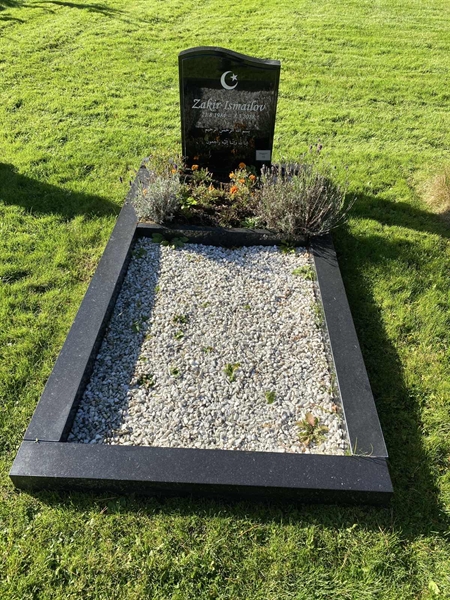 Grave number: 2 H   179