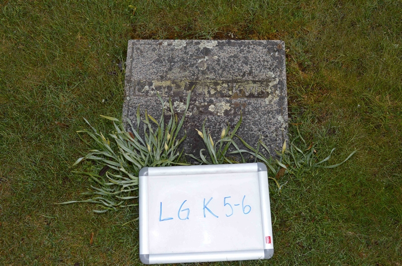 Grave number: LG K     5, 6