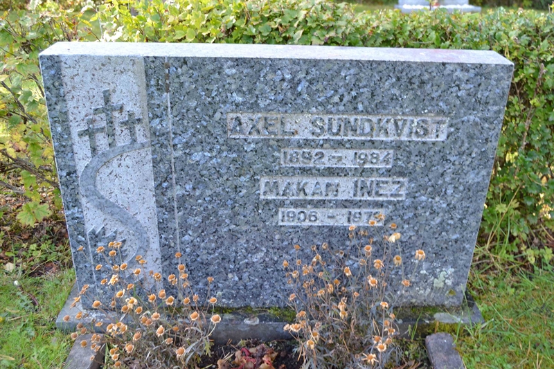 Grave number: 4 I   416