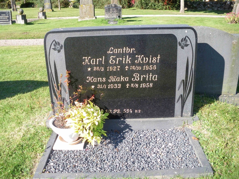Grave number: NSK 09    40