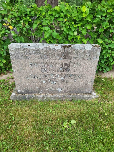 Grave number: Jä 04    39