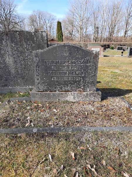 Grave number: ON E    19-20