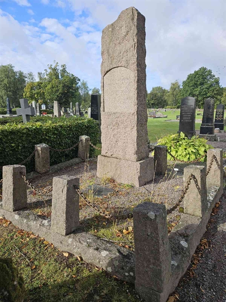 Grave number: Fr 5   604-606