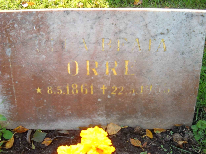 Grave number: 3 MB 17 58-59