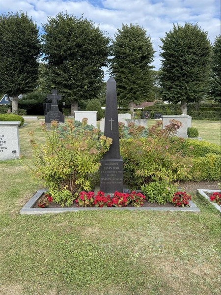 Grave number: ON C   304, 305