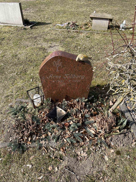 Grave number: VV 1   523