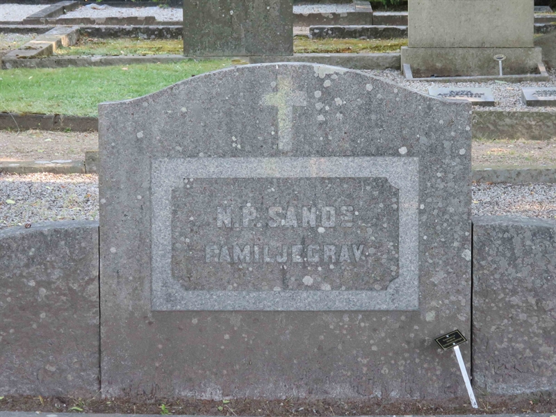 Grave number: HÖB 13   409